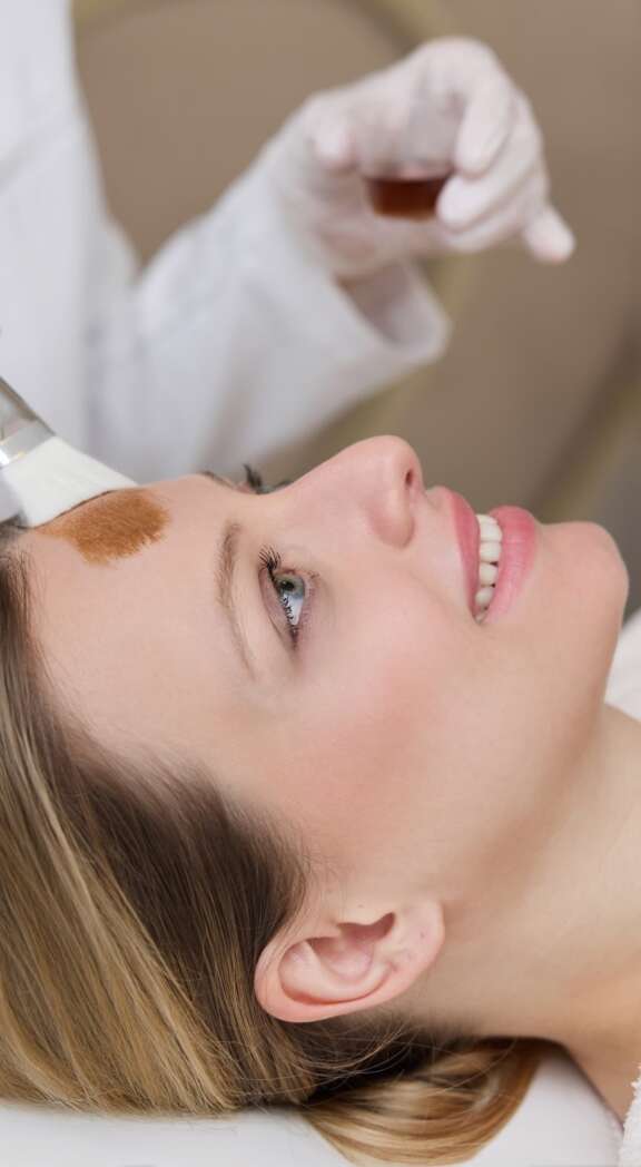 VI Peel® Chemisches Peeling, Inanna Wellness Berlin-Mitte