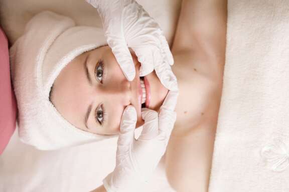 Sculptural Face Lifting™ bei Inanna Wellness Berlin